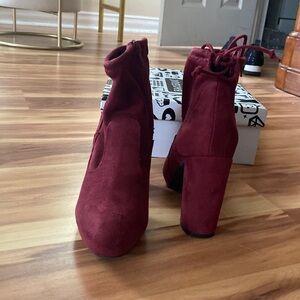 Bamboo Heels, Worn once, Great Quality.